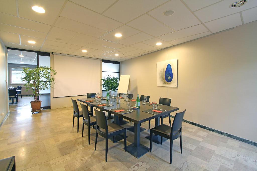Hotel-Restaurant La Caborne ลิมงเนต์ ภายนอก รูปภาพ